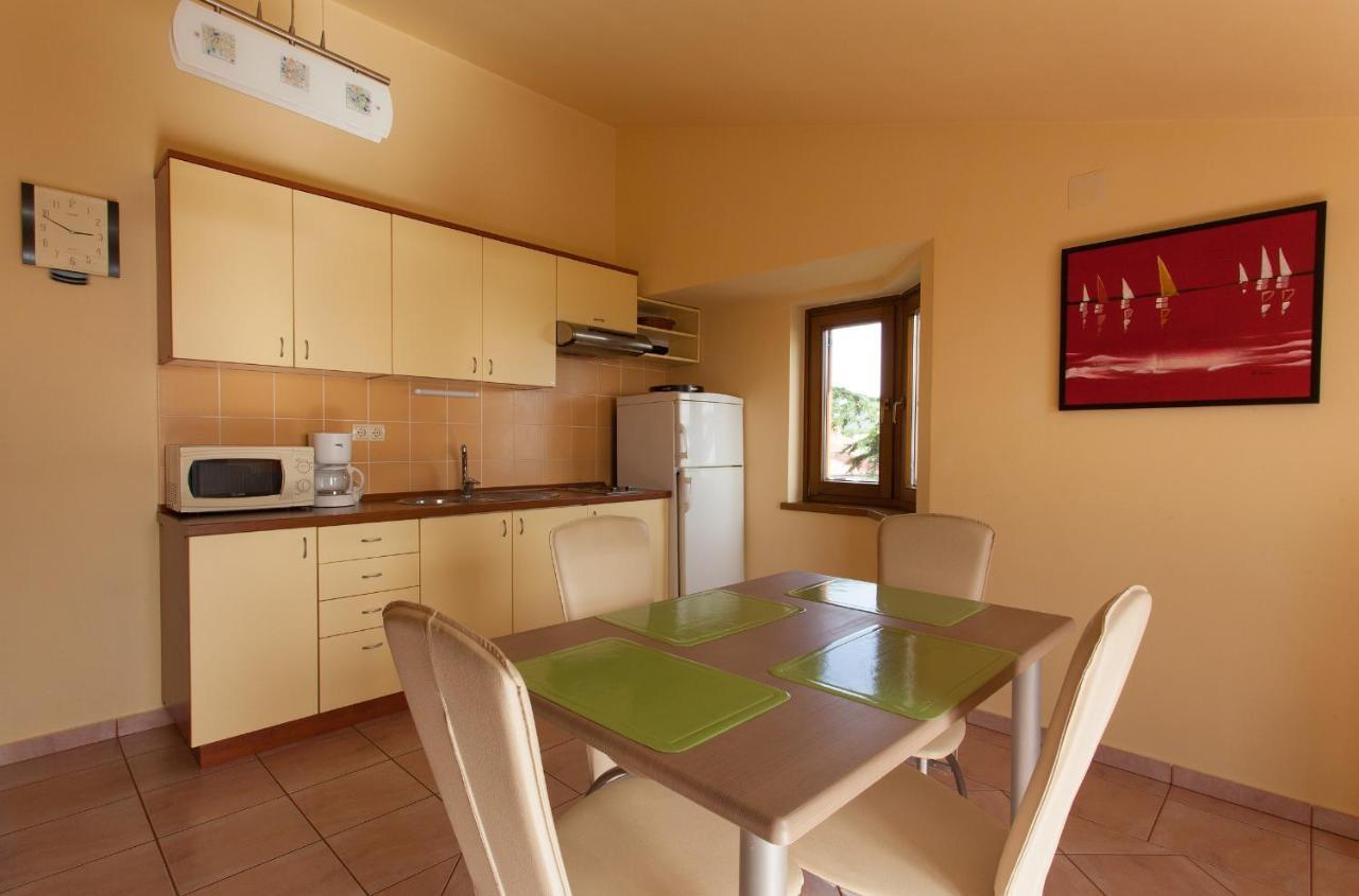Vjekoslav Apartament Krk Town